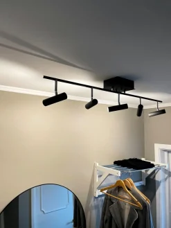 ARTIC Takspot Rak 5L Dimbar 106cm Svart/Stål