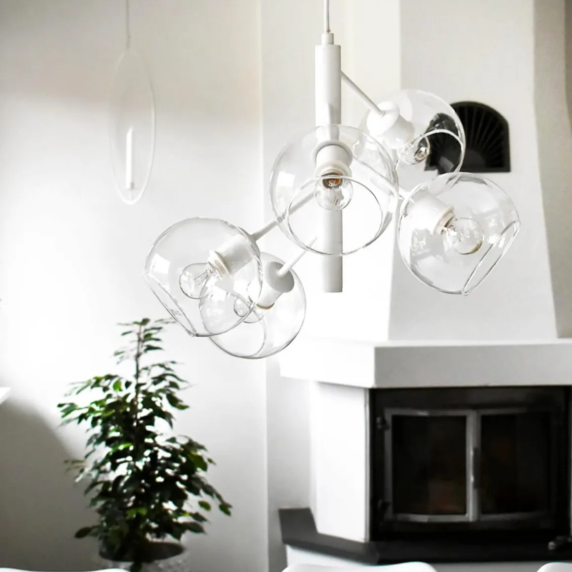 ATOM Taklampa 5-arm 48cm Vit/Klar