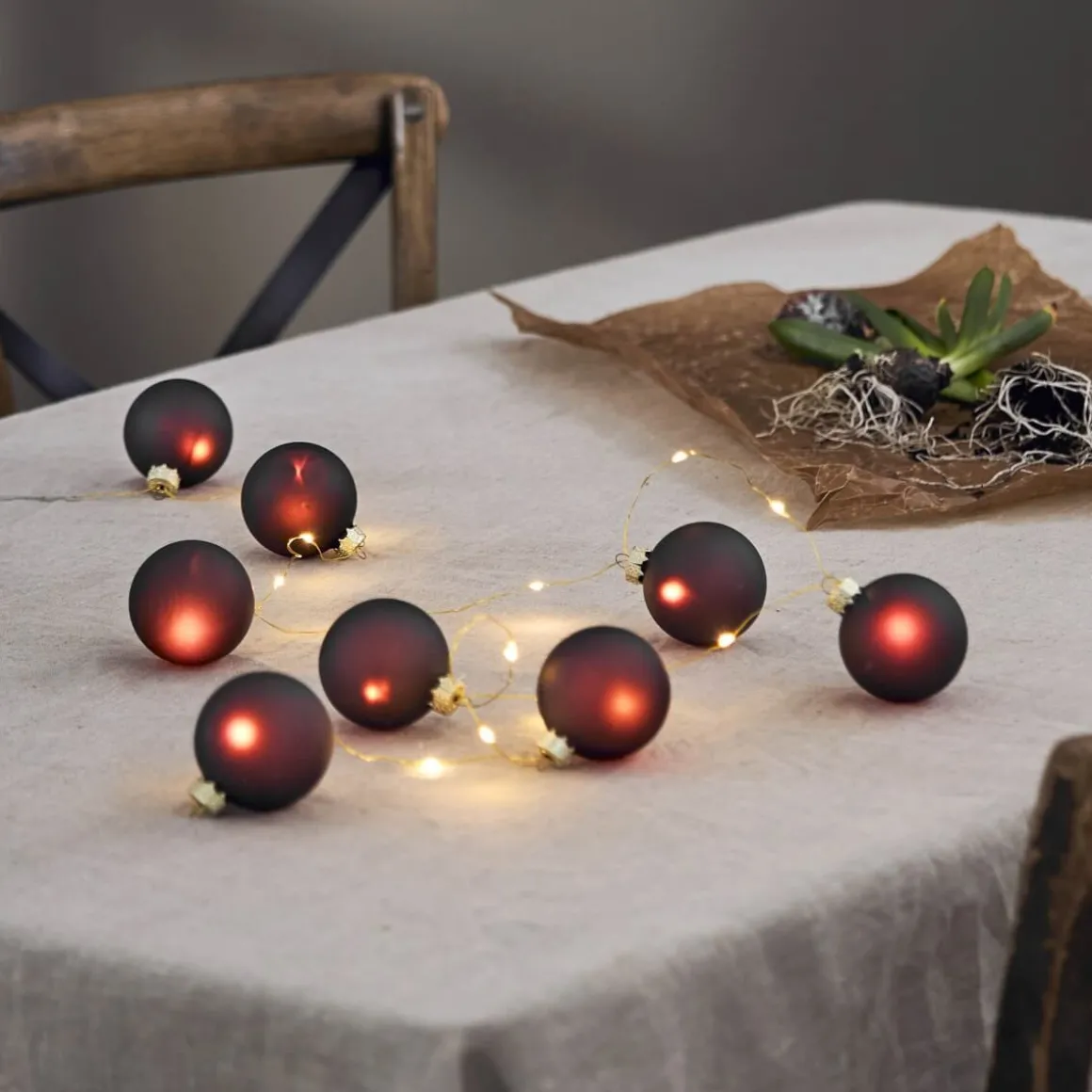 BLISS Ljusslinga Batteri 1,6m 22LED Varmvit/Röd