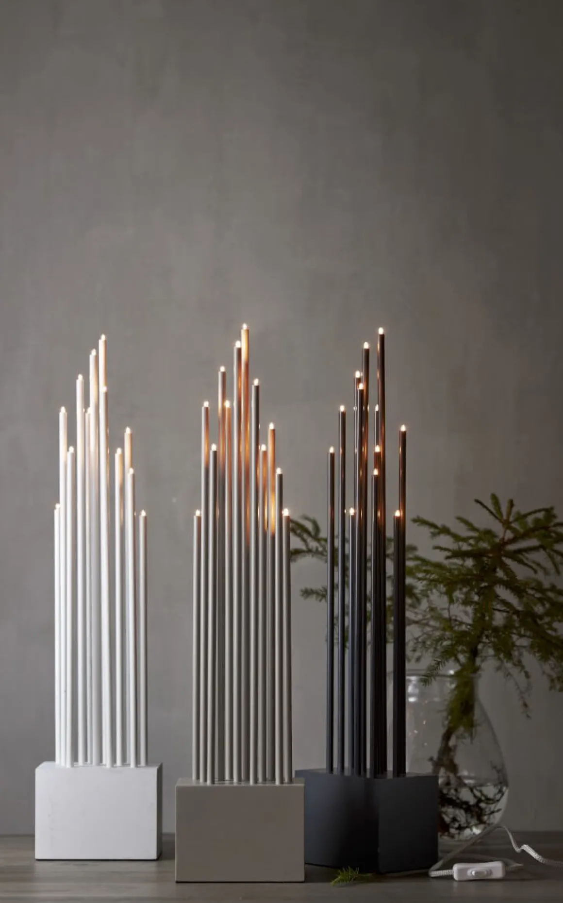 BUZZ Ljusstake 12L 65,5cm Vit