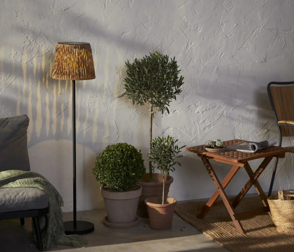 CESTA Golv solcellslampa 127cm Brun/Svart