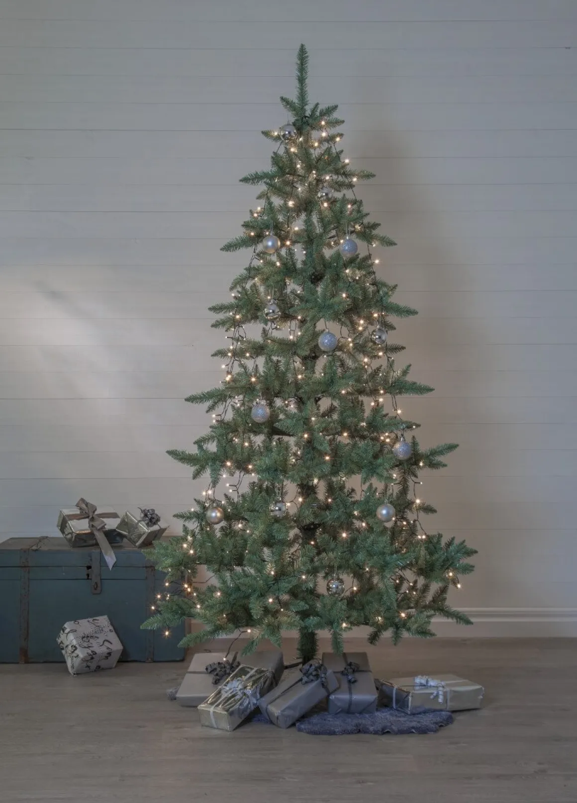 CRISPY ICE WHITE Julgransbelysning 196cm 360LED Vit/Grön IP44