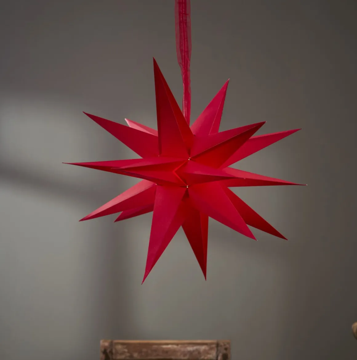 DECEMBER Pappersstjärna 45cm Röd