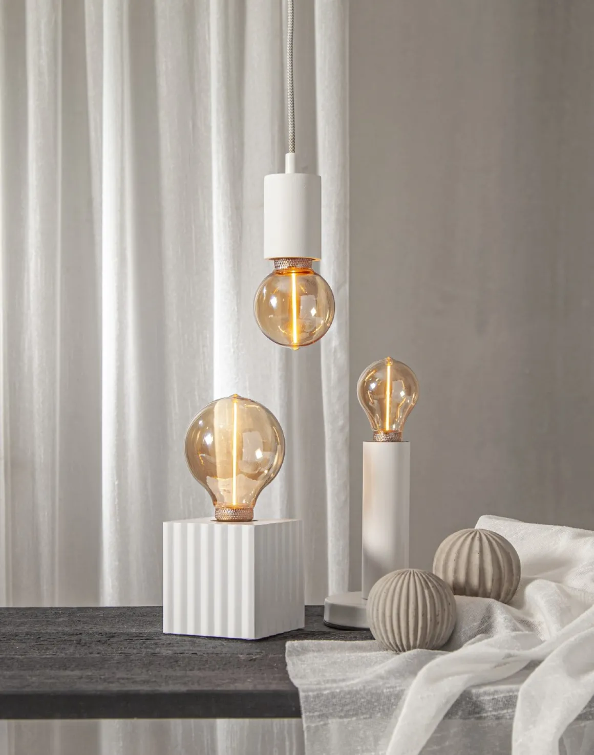 E27 Glob80 DecoLed 3-Steg Dimbar Minne 2W 1800K 100lm Amber