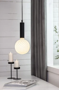 E27 Sladdställ Glans 3,5m Svart