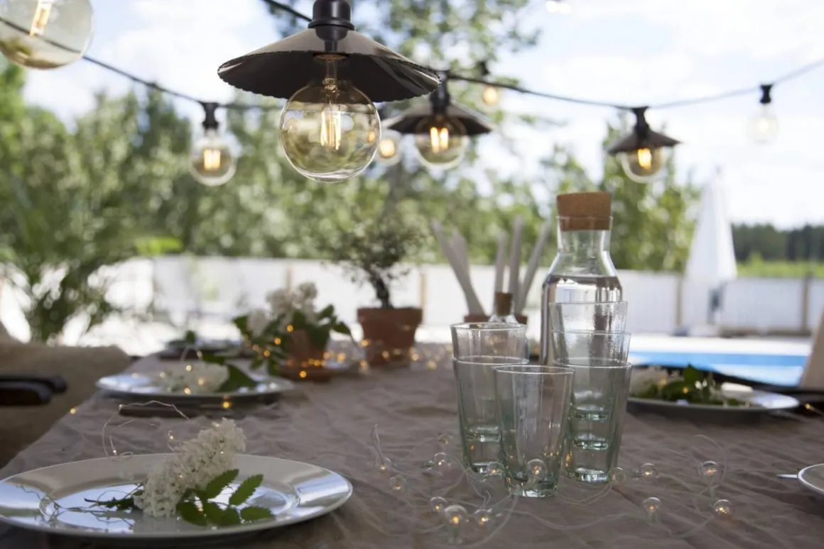 E27 Vintage Gold Glob125 3.7W 1800K 240lm LED-Lampa