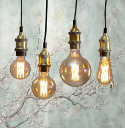 E27 Vintage Gold Glob80 3.7W 1800K 240lm LED-Lampa