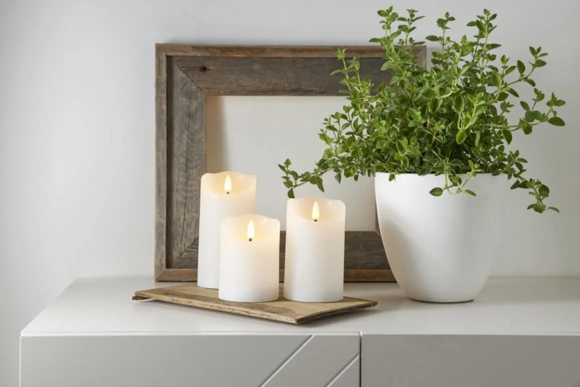 FLAMME RUSTIC LED-Blockljus 15cm Vit