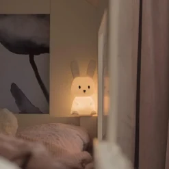FUNCTIONAL LED-Nattlampa Kanin Batteri 20cm Vit