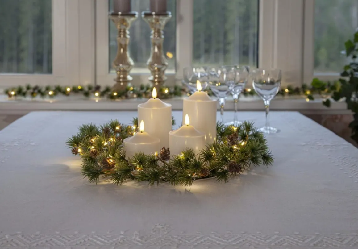 LARIX Krans Batteri 40cm 30LED Grön