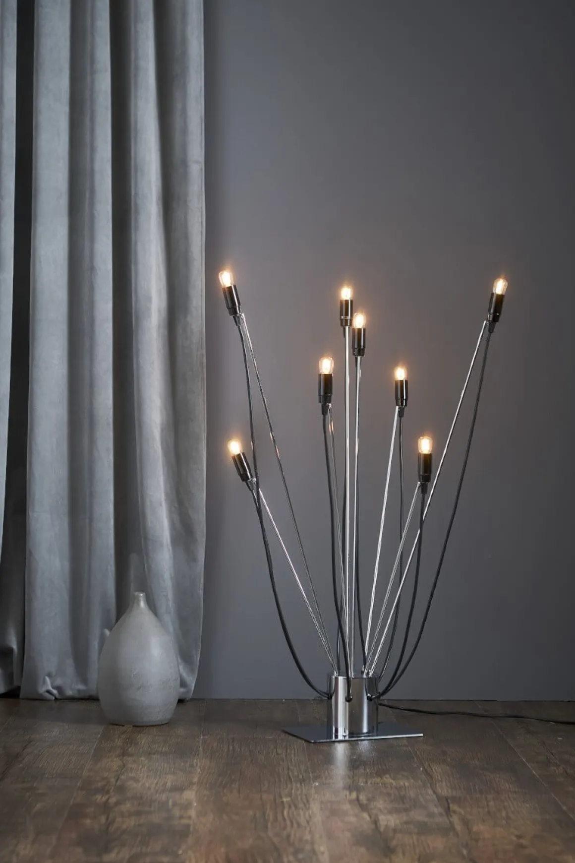 MILANO Metalljusstake 8L 85cm Krom