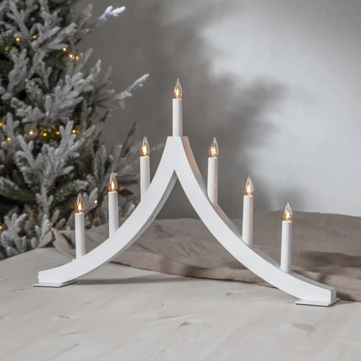 PAGOD Ljusstake 7L 40cm Vit