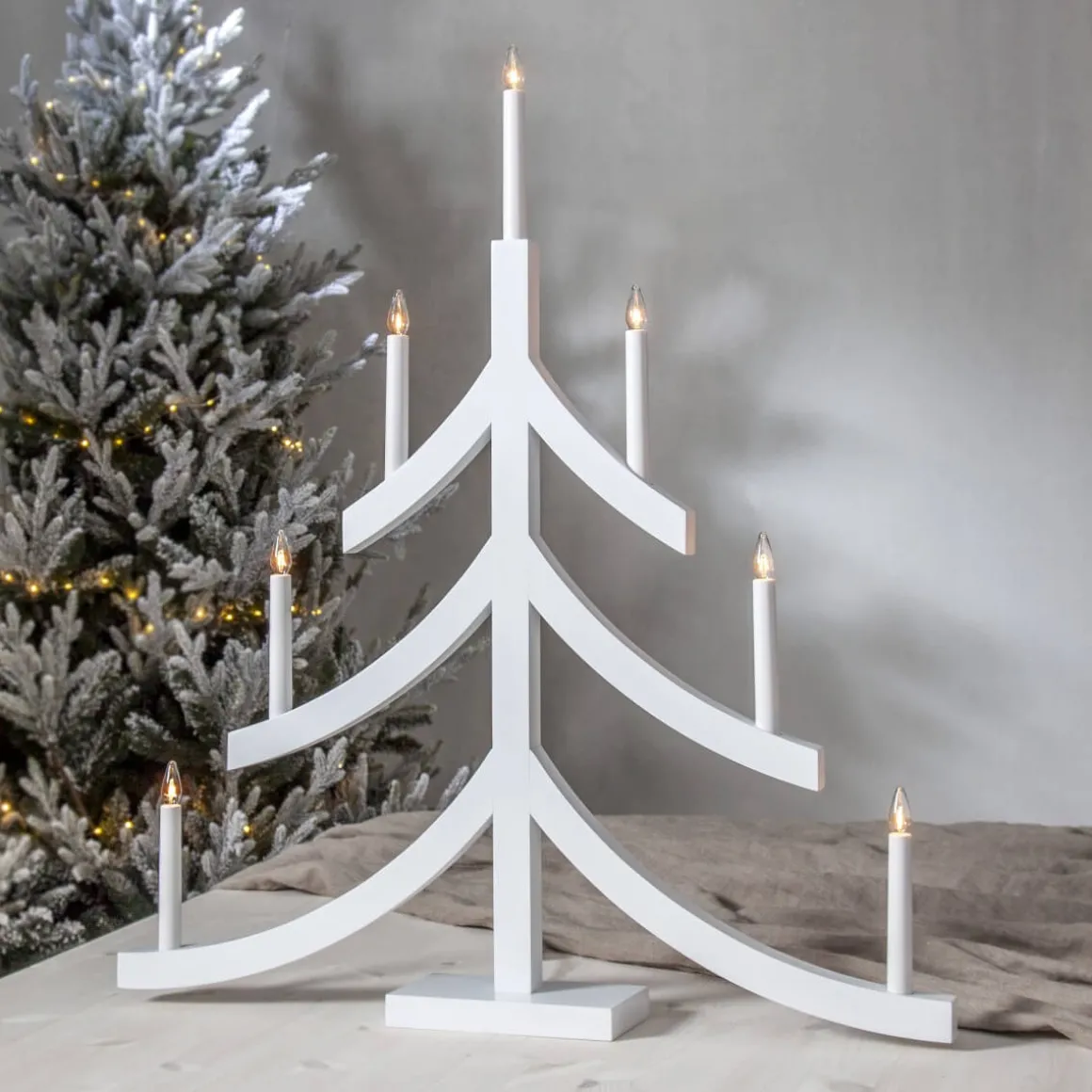 PAGOD Ljusstake 7L 79cm Vit