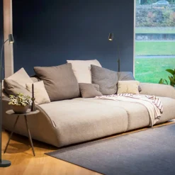 PILOT Golvlampa 135cm Svart