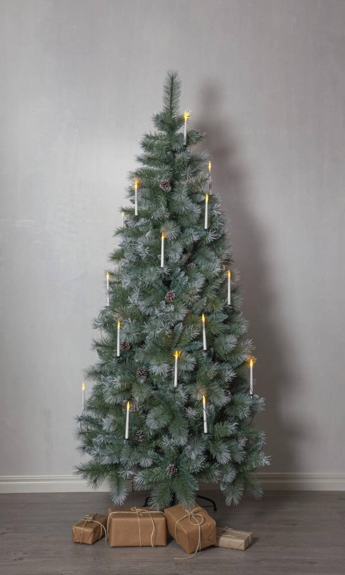 SKOGHALL Julgran 210cm Grön