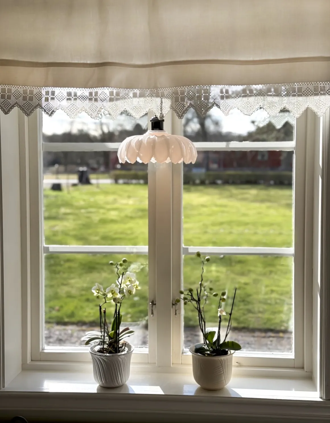 SOFIA Fönsterlampa 25cm Svart/Opalvit