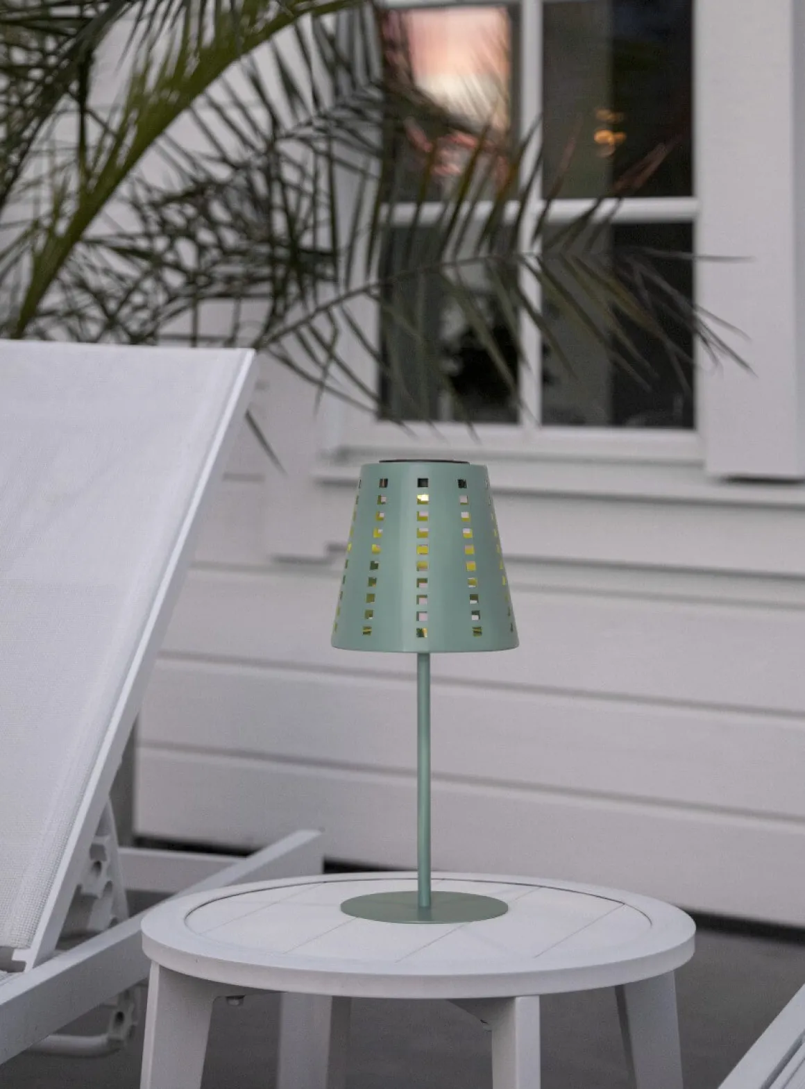 SOLA Solcellslampa 35cm Grön