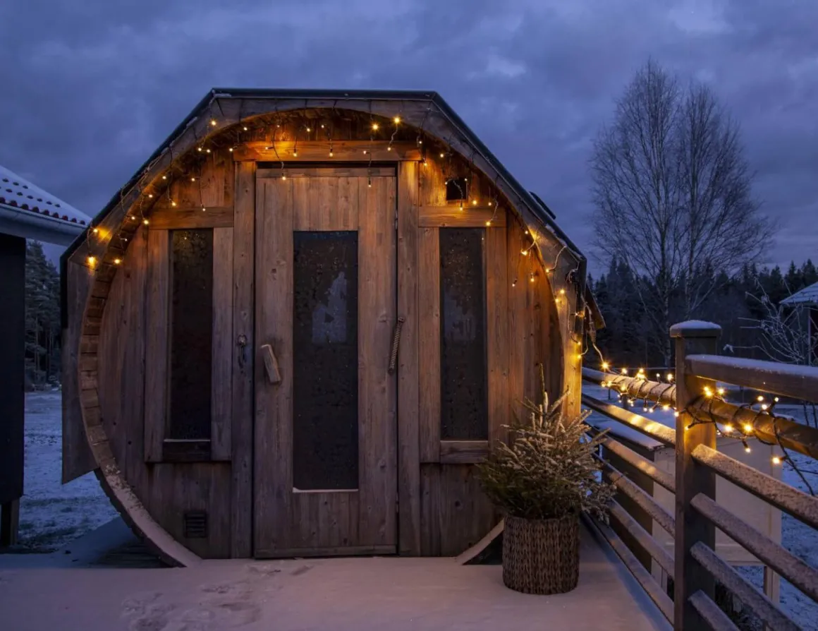 SYSTEM 24 Extra Ljusslinga 500cm 49LED Varmvit/Svart