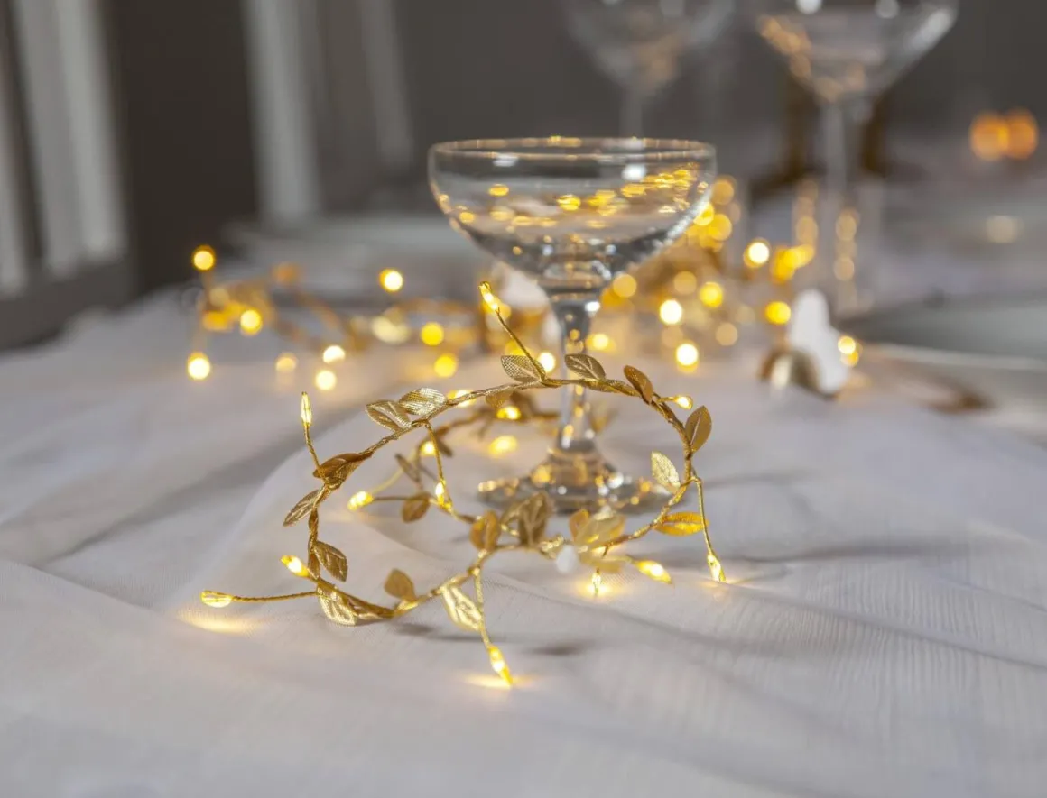 WINNY LjusslingaBatteri 2m 60LED Varmvit/Guld