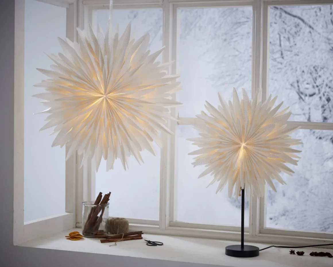 WINTER Stjärna på fot 62cm Vit